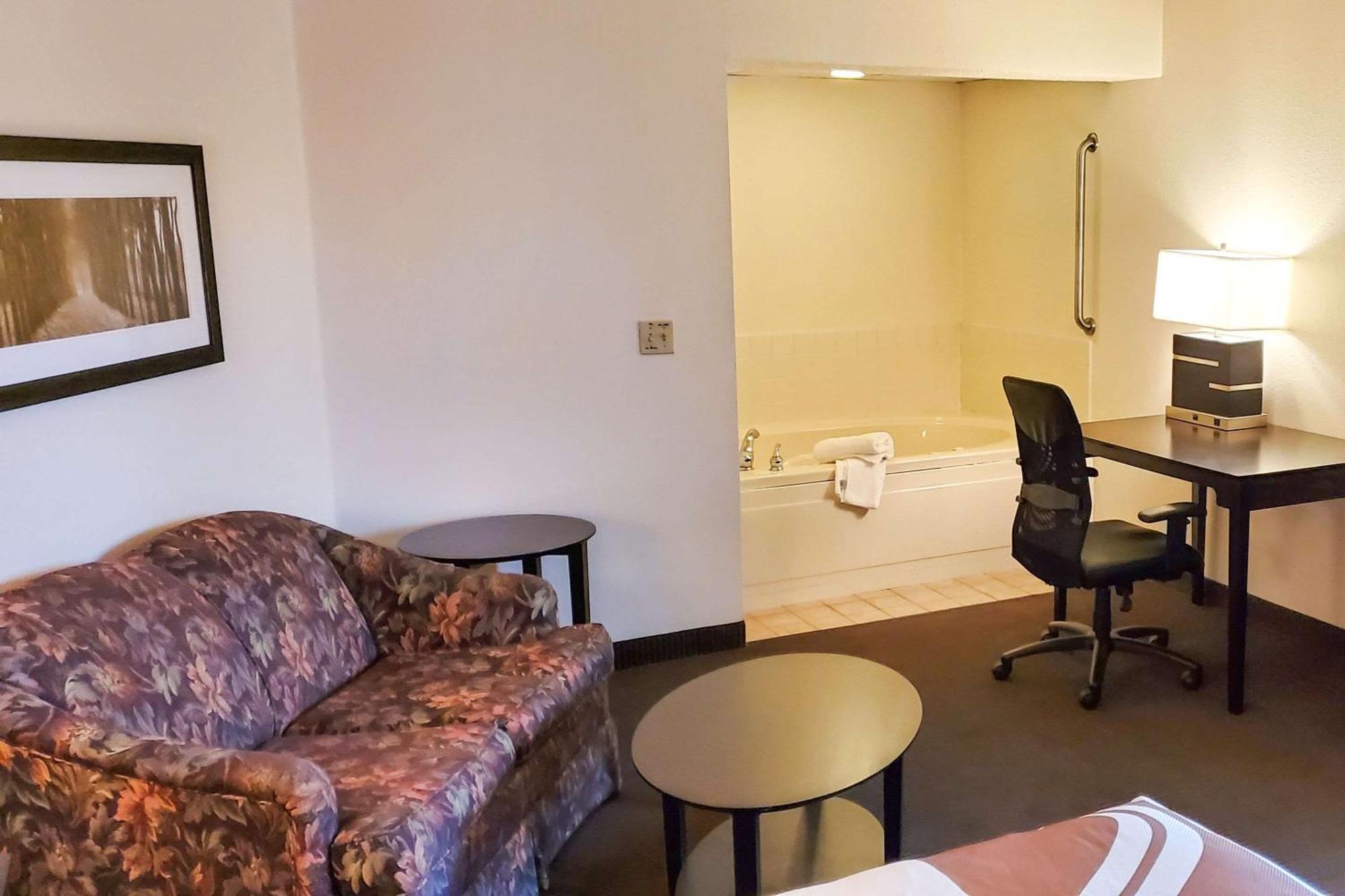 Quality Inn Atchison Buitenkant foto